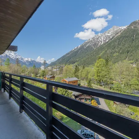 Le Refuge Du Bouchet Authentic Alpine Refuge Near Chamonix | Peaceful Escape - Happy Rentals Apartament Chamonix