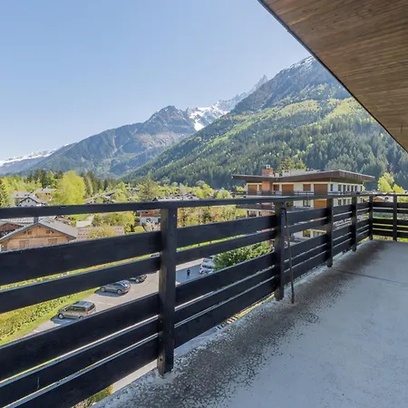 Apartament Le Refuge Du Bouchet Authentic Alpine Refuge Near Chamonix | Peaceful Escape - Happy Rentals